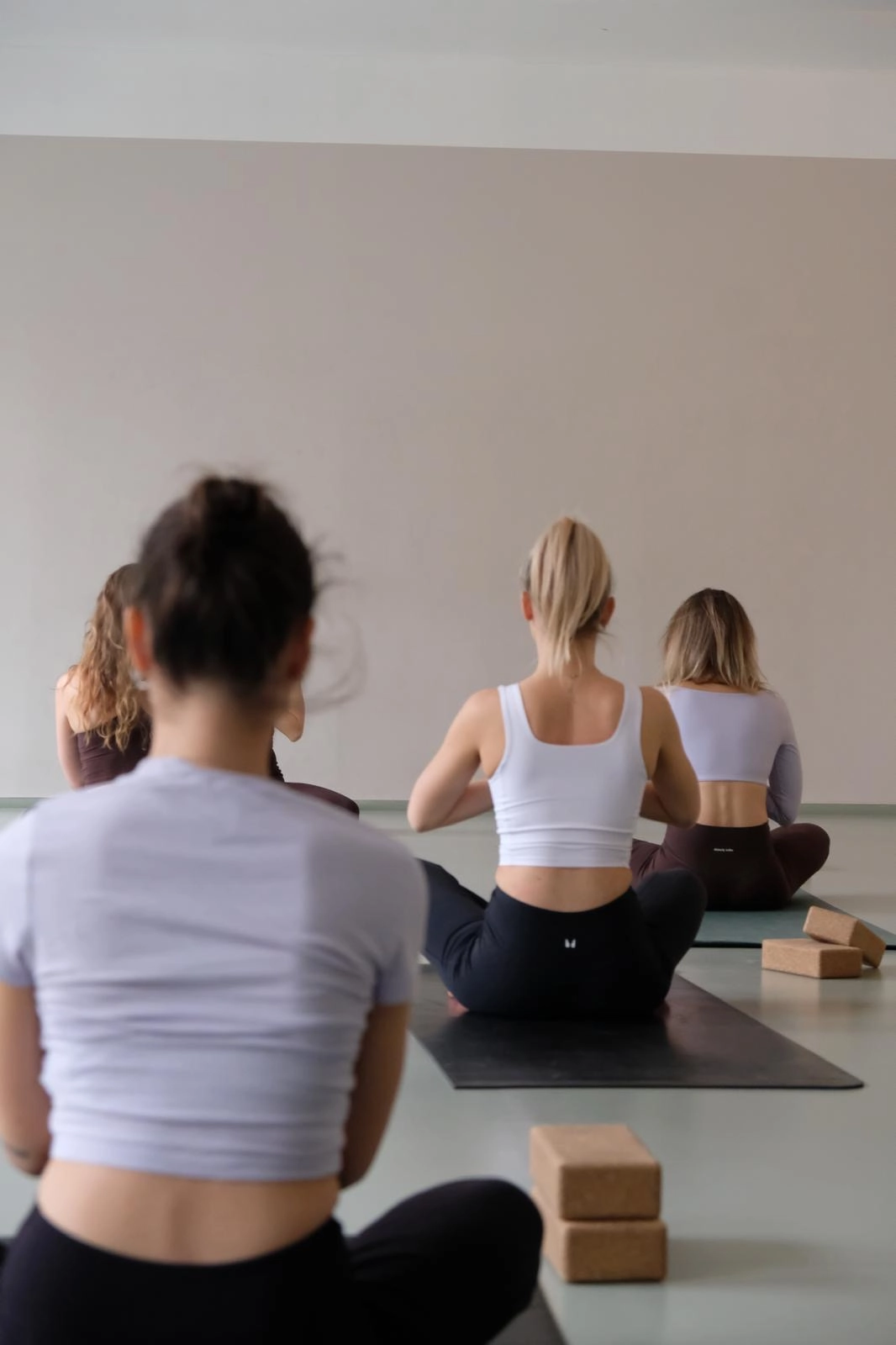 yoga & mini bites*